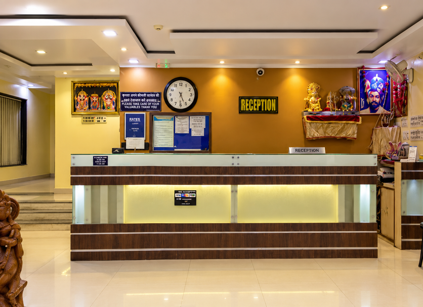Front desk Photo