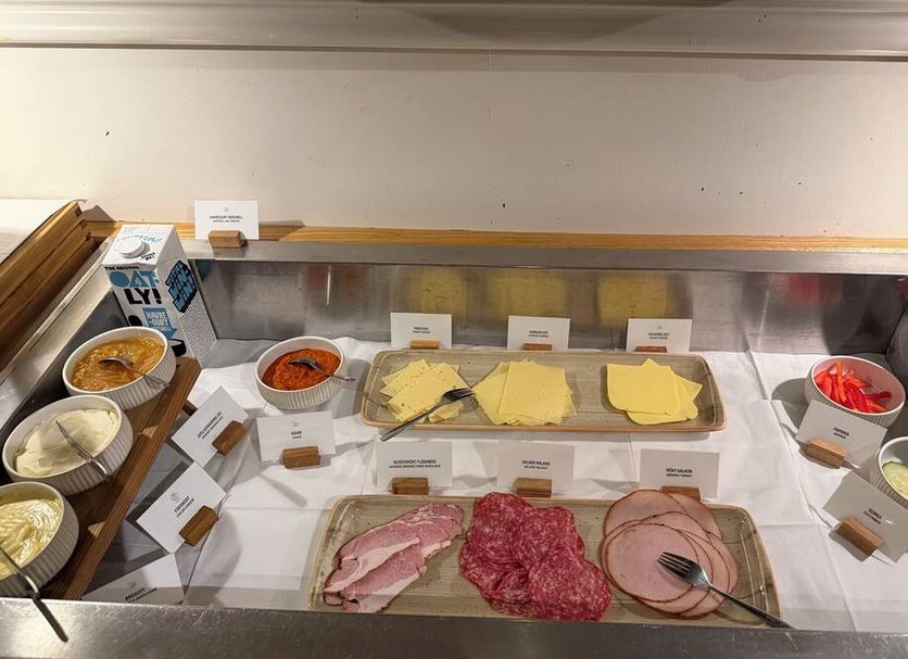 Buffet Photo