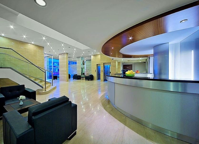 Front desk Photo