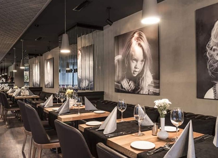 Restaurant Photo