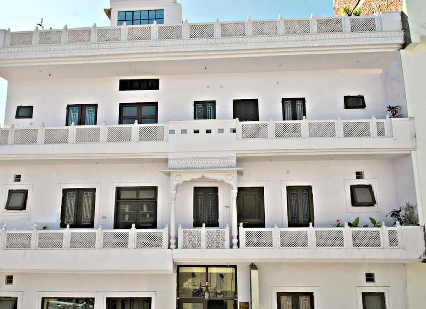 Building Photo