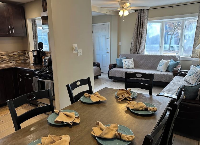 Dining room Photo