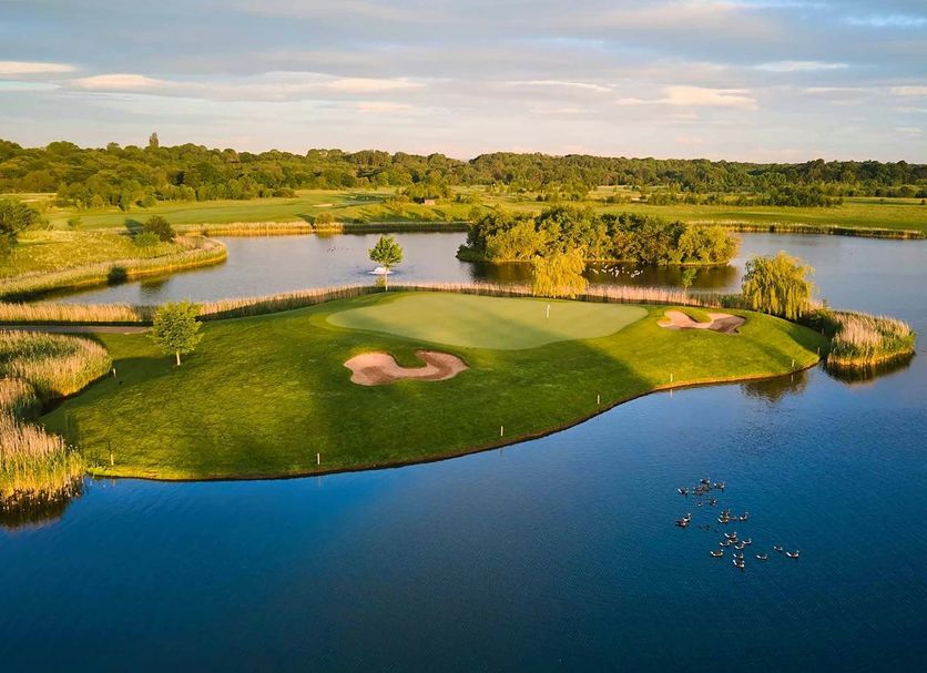Golf course Photo