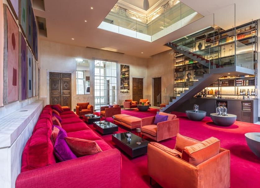 Lounge Photo