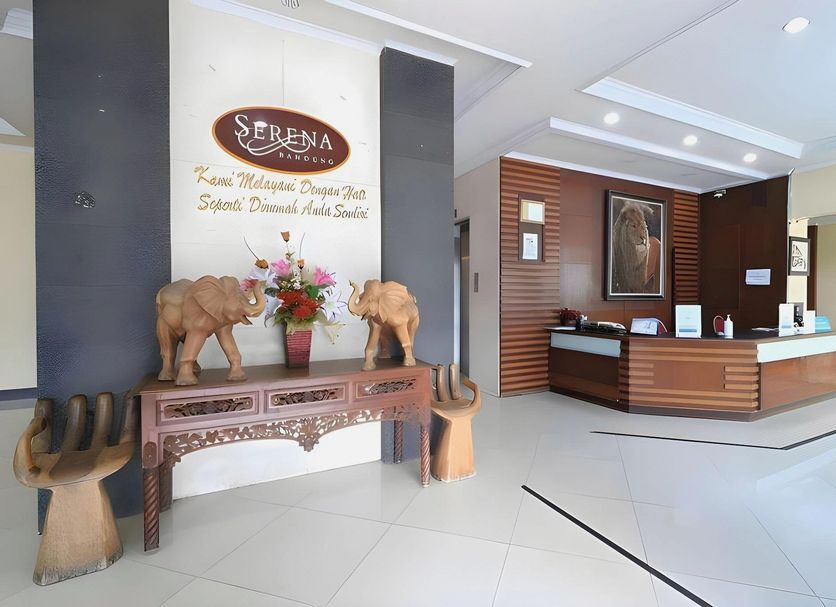 Front desk Photo