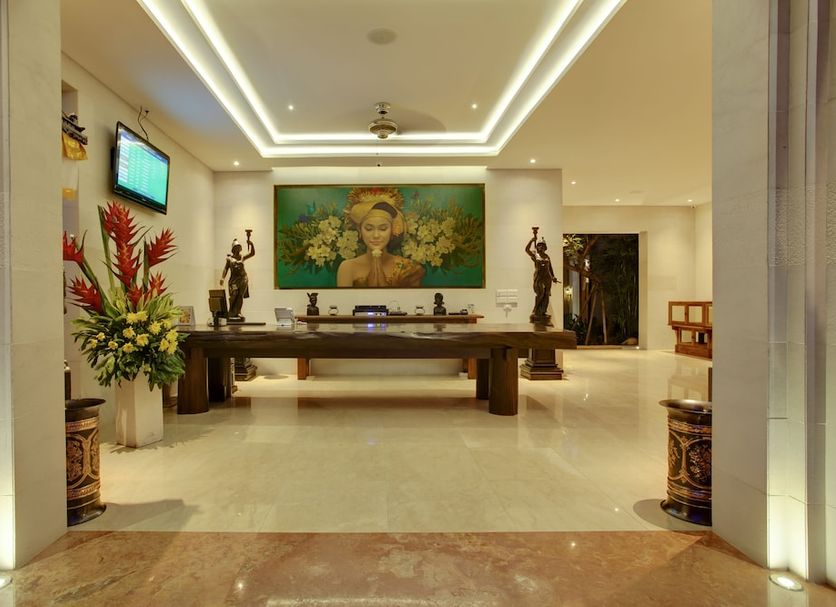 Front desk Photo