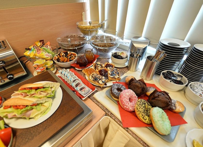 Buffet Photo