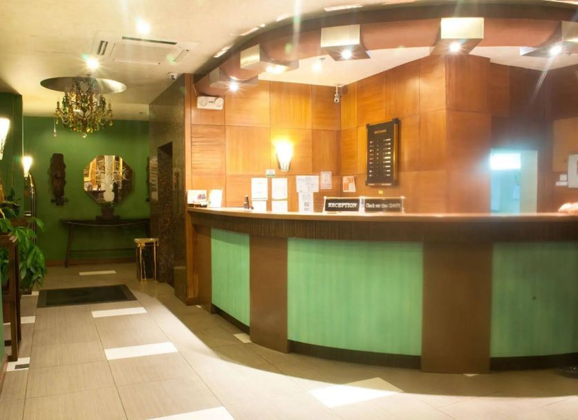 Front desk Photo