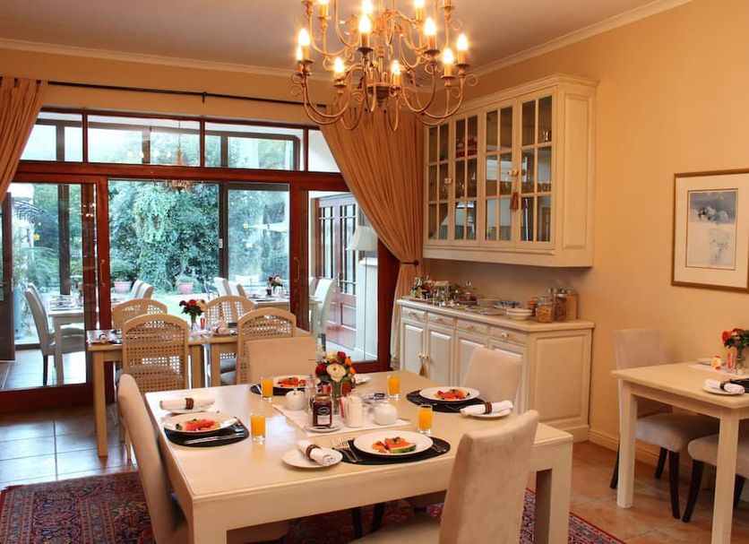 Dining room Photo