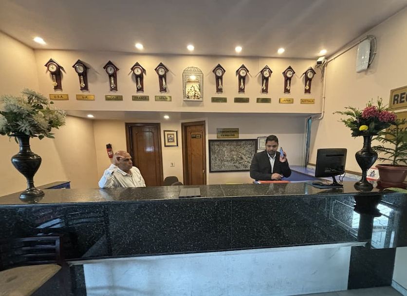 Front desk Photo
