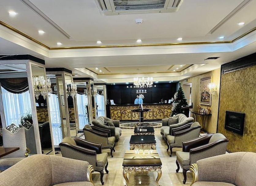 Lounge Photo