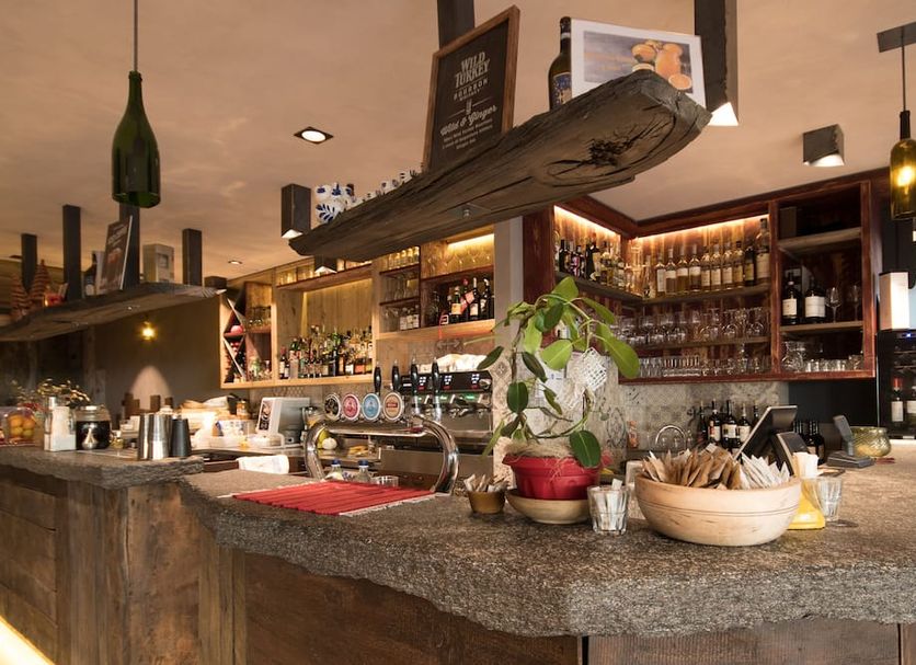 Bar Photo