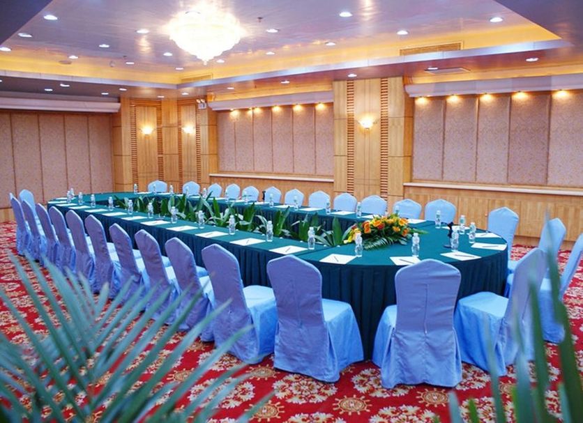 Banquet hall Photo