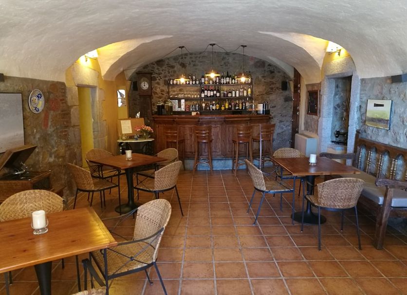 Bar Photo