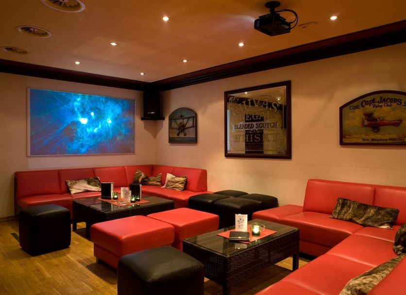 Lounge Photo