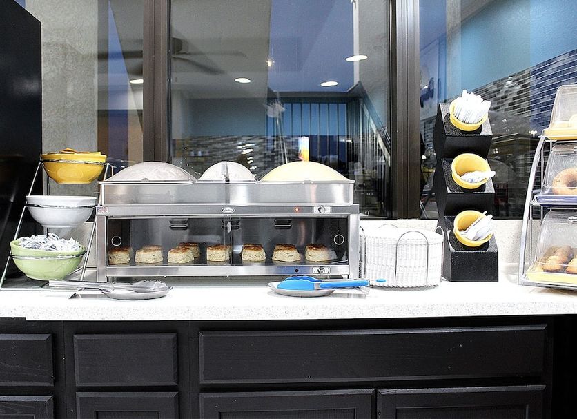 Buffet Photo