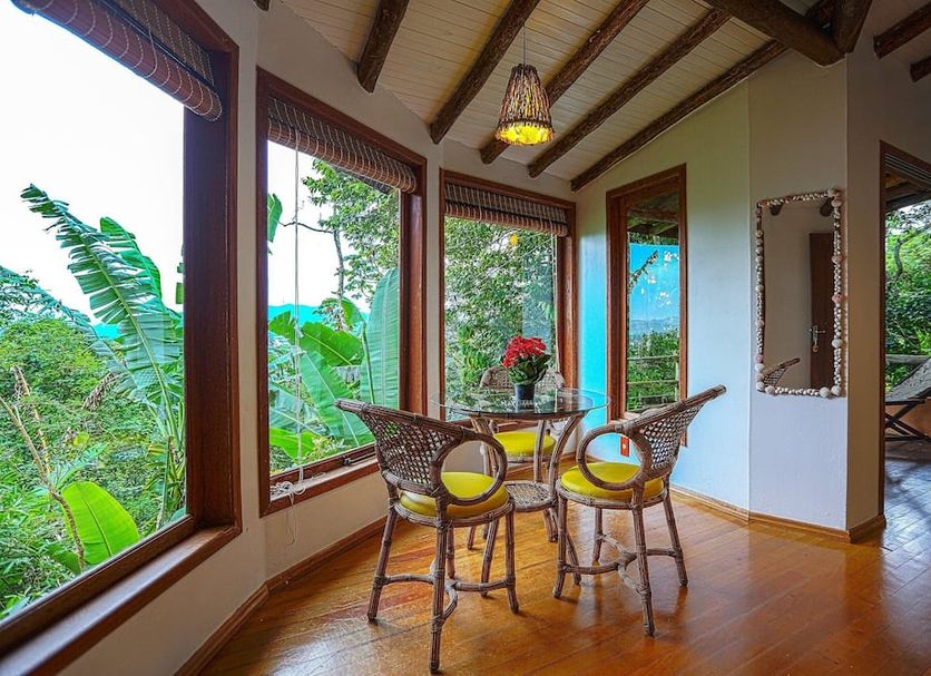 Dining room Photo