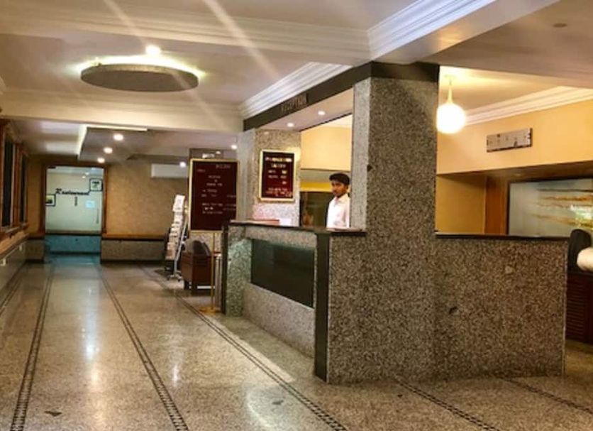 Front desk Photo