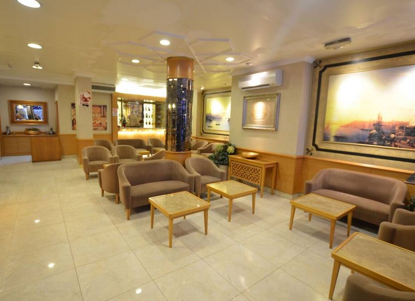 Lounge Photo