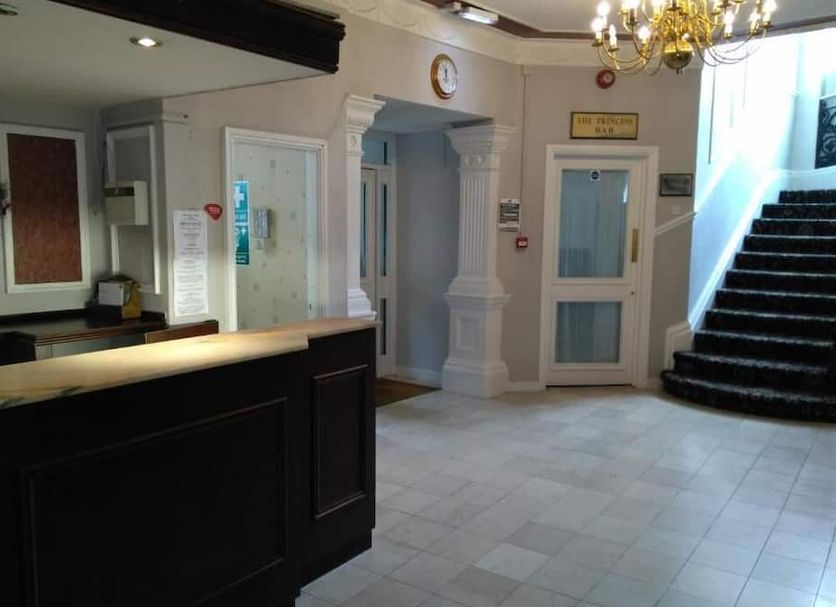 Front desk Photo