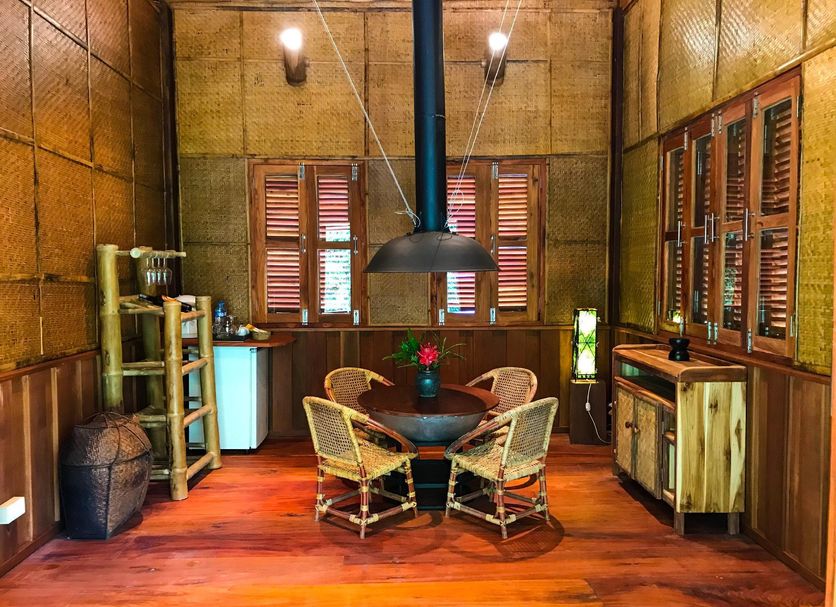 Dining room Photo