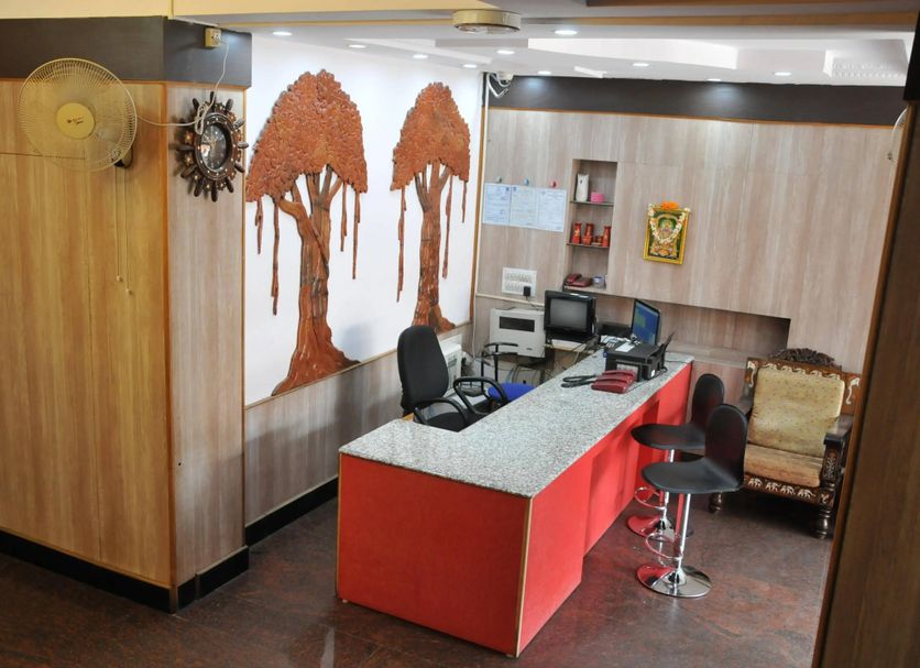 Front desk Photo