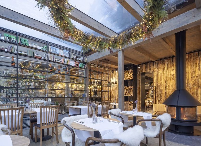 Restaurant Photo