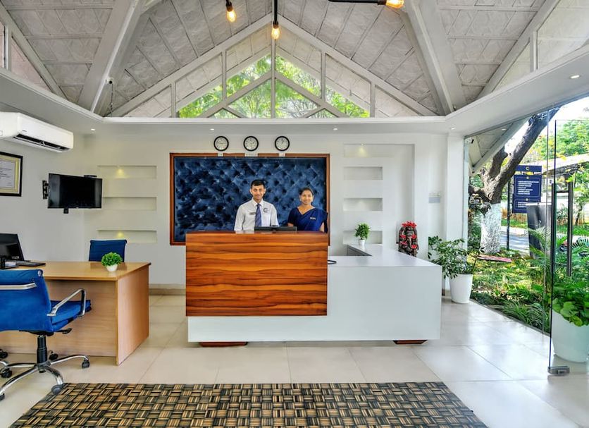 Front desk Photo