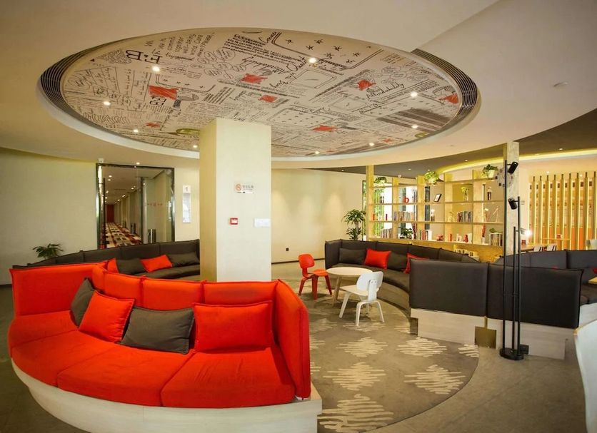 Lounge Photo