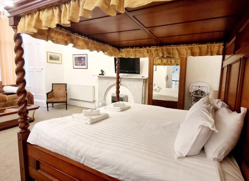 Bedroom Photo
