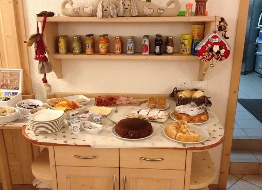 Buffet Photo