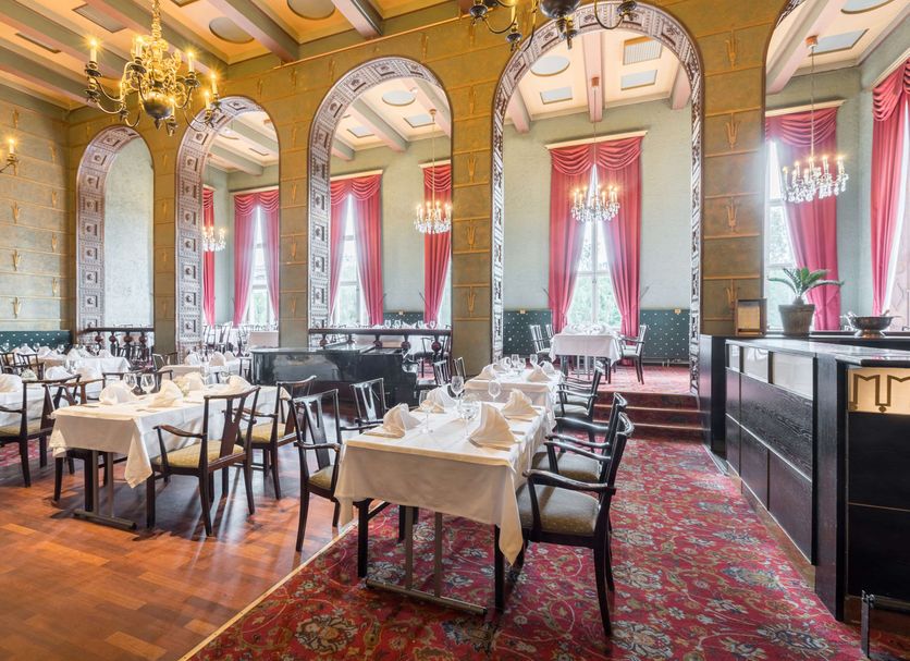 Restaurant Photo