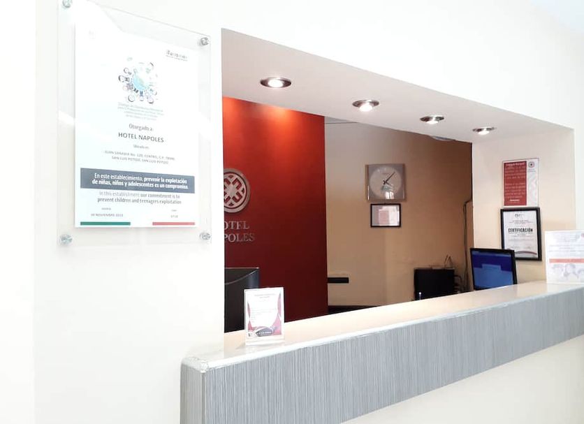Front desk Photo