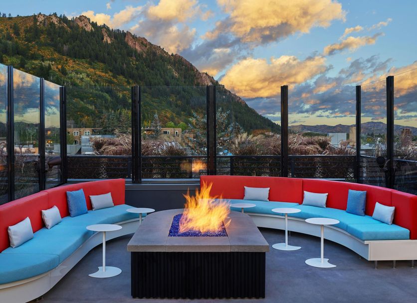 Lounge Photo