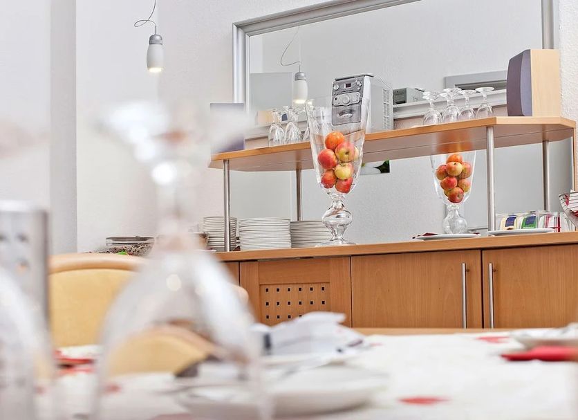 Buffet Photo