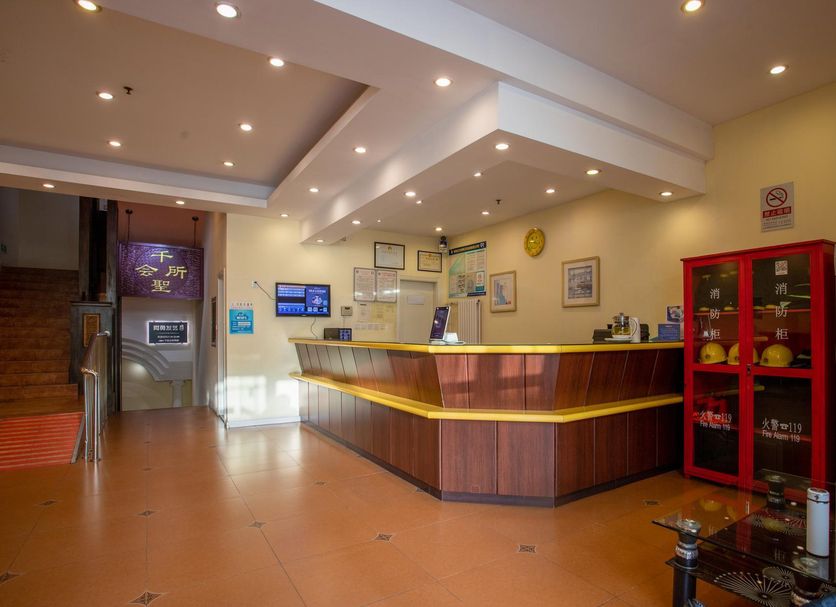 Front desk Photo