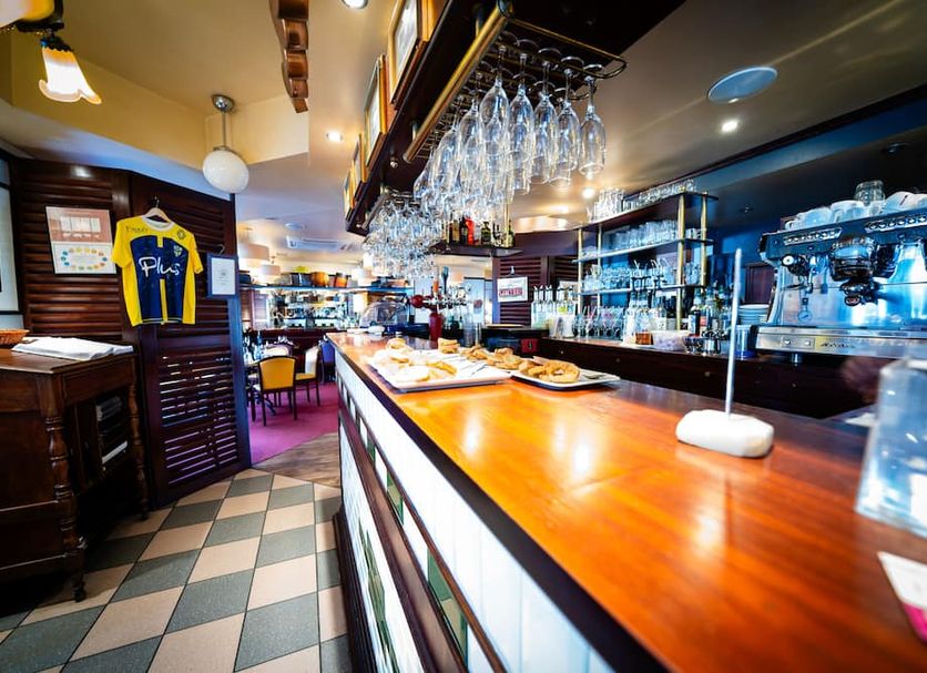 Bar Photo