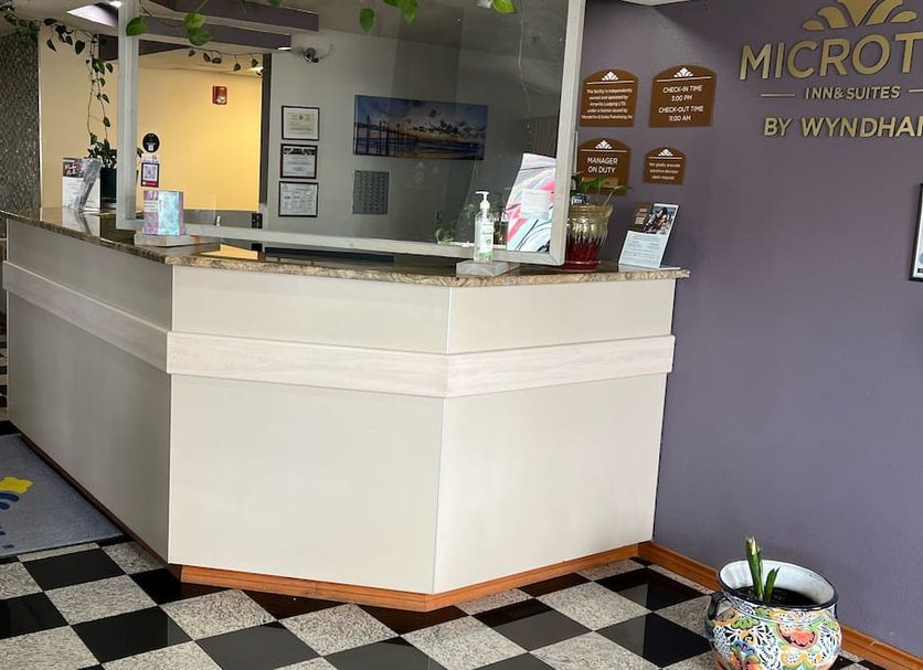 Front desk Photo