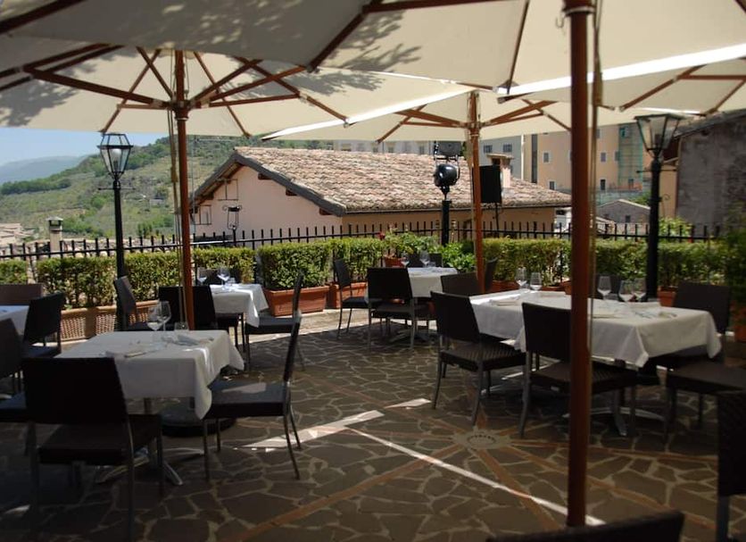 Restaurant Photo