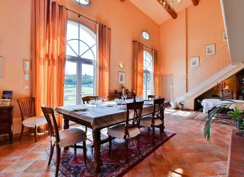 Dining room Photo