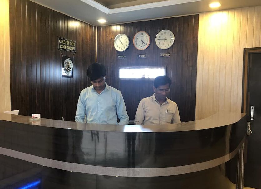 Front desk Photo