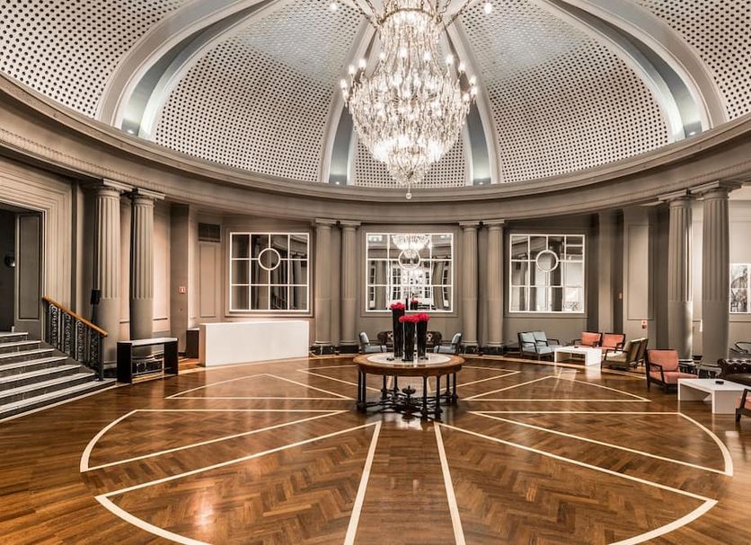 Lobby Photo