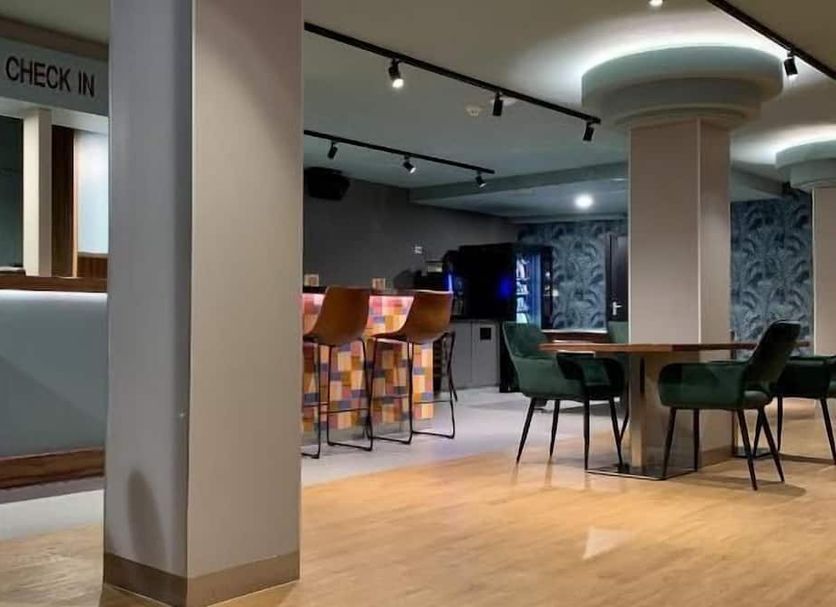 Bar Photo