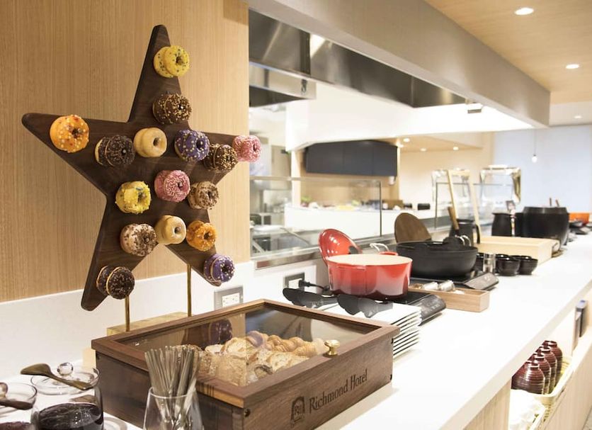 Buffet Photo