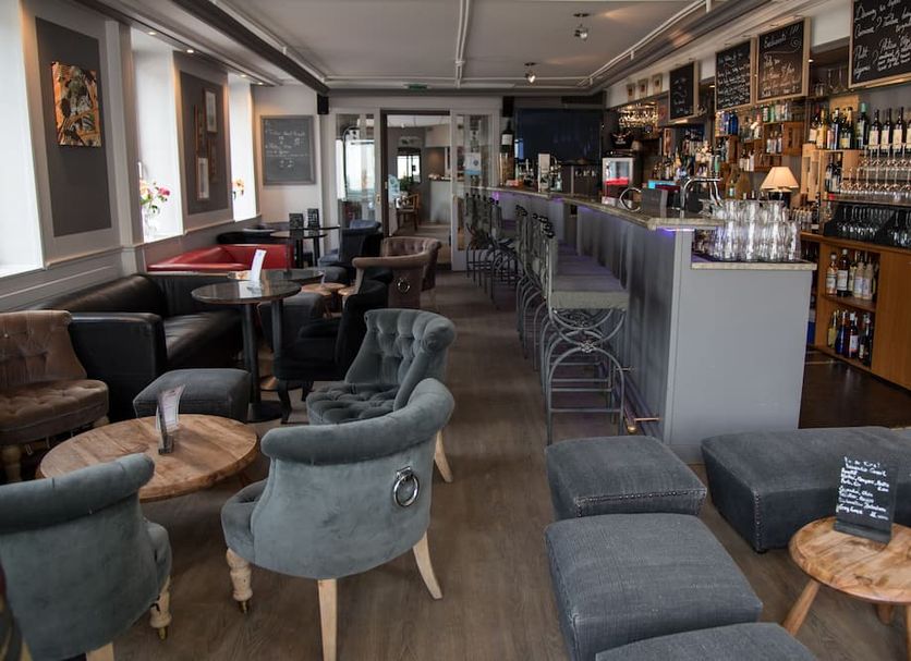 Bar Photo