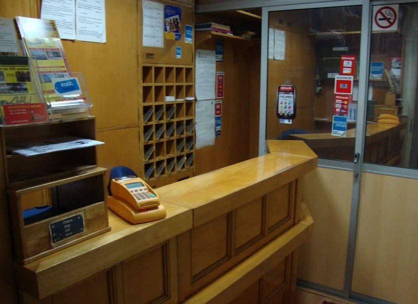 Front desk Photo