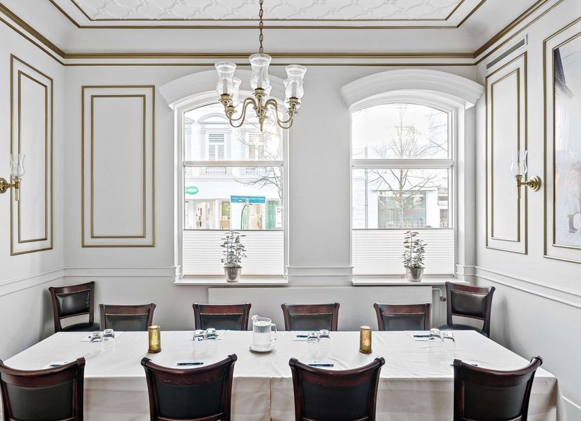 Dining room Photo