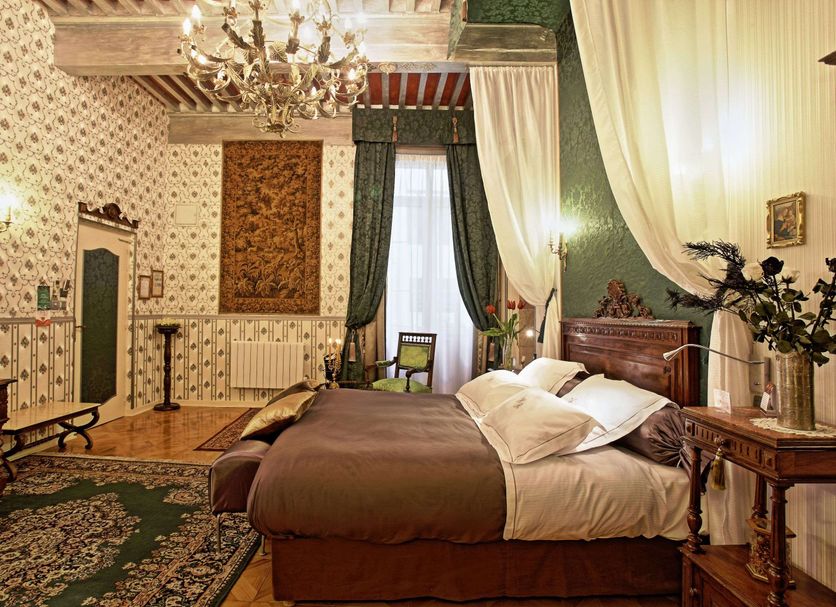 Bedroom Photo