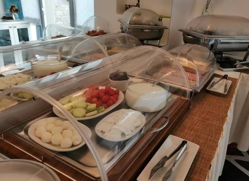 Buffet Photo