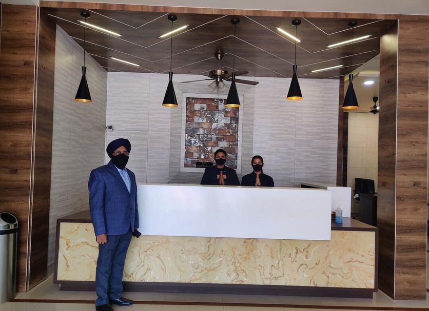 Front desk Photo